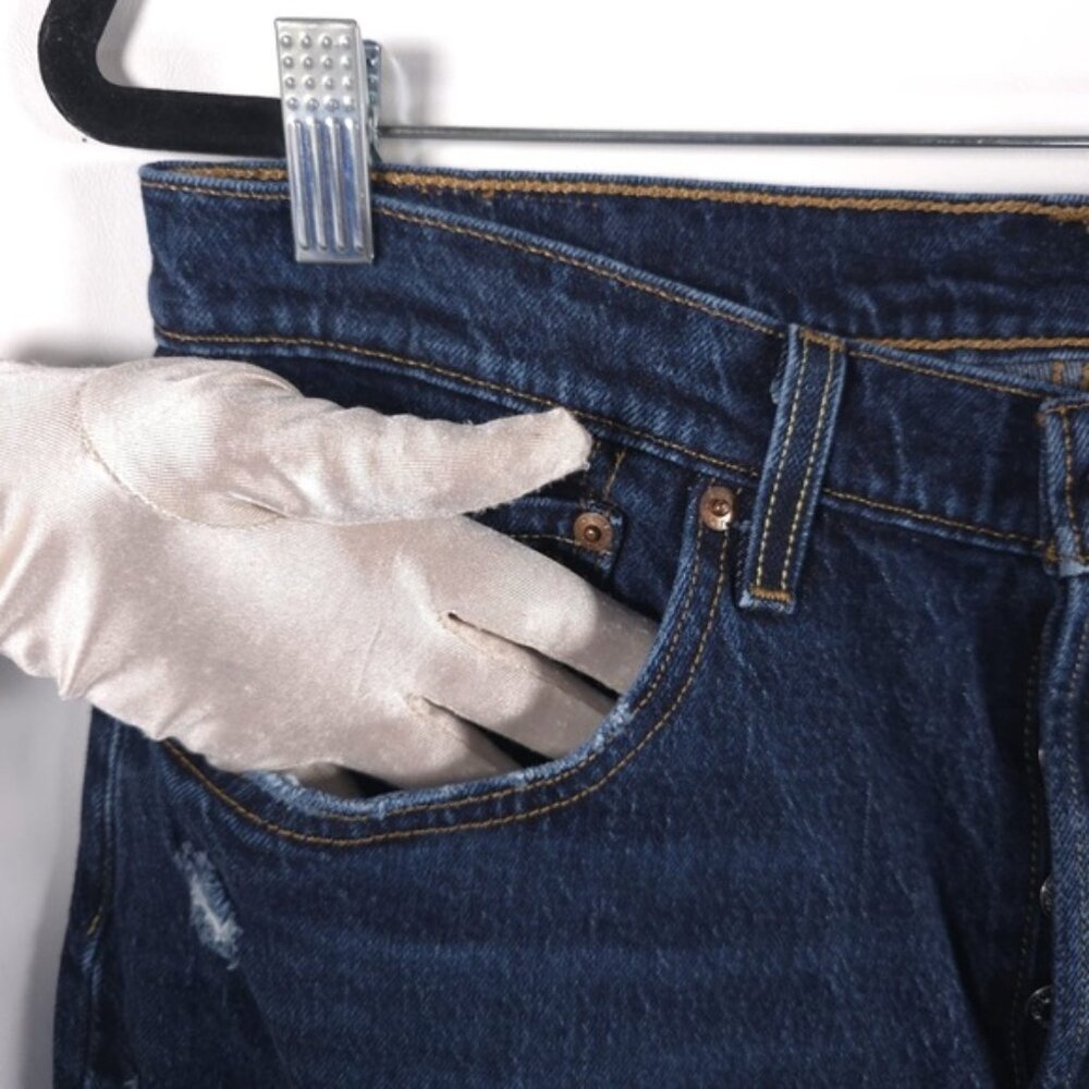 Levi’s 501 Button Fly Jeans Crop Semi Distressed 36200-0184 Size W31 L26 - Picture 9 of 13